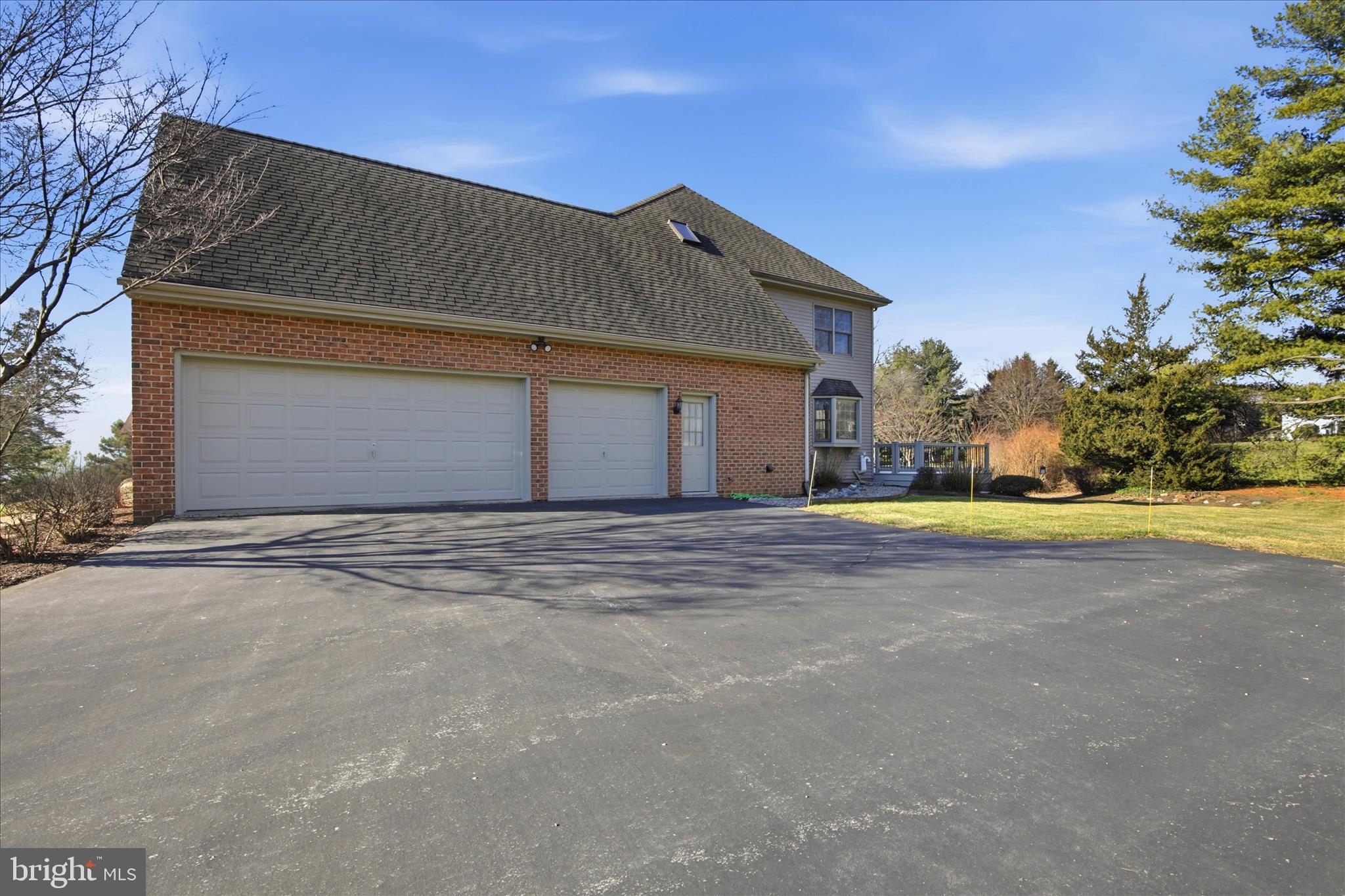 BUCKFIELD - Residential