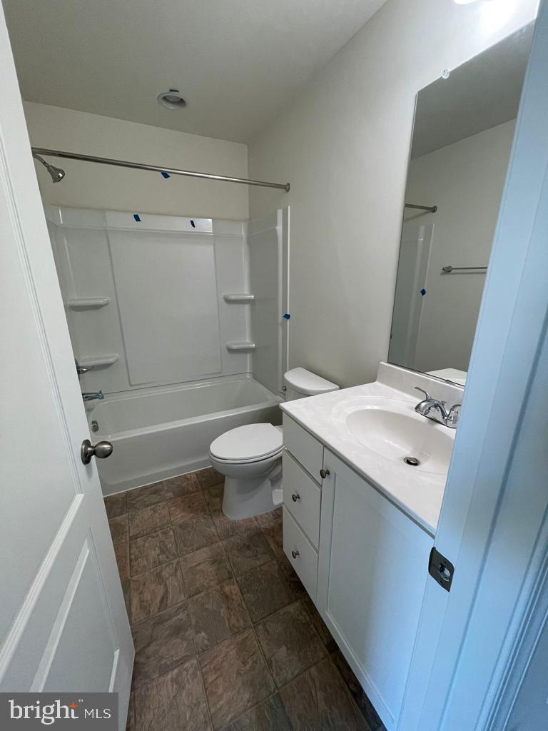 FREEDOM MANOR - Residential Lease