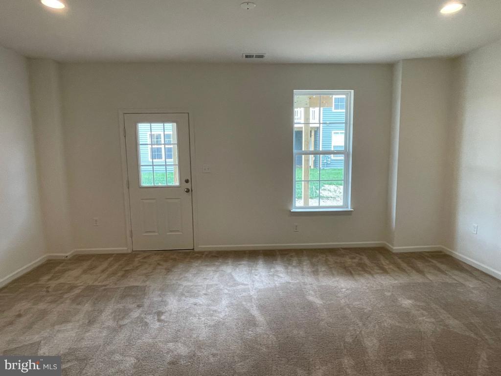 FREEDOM MANOR - Residential Lease