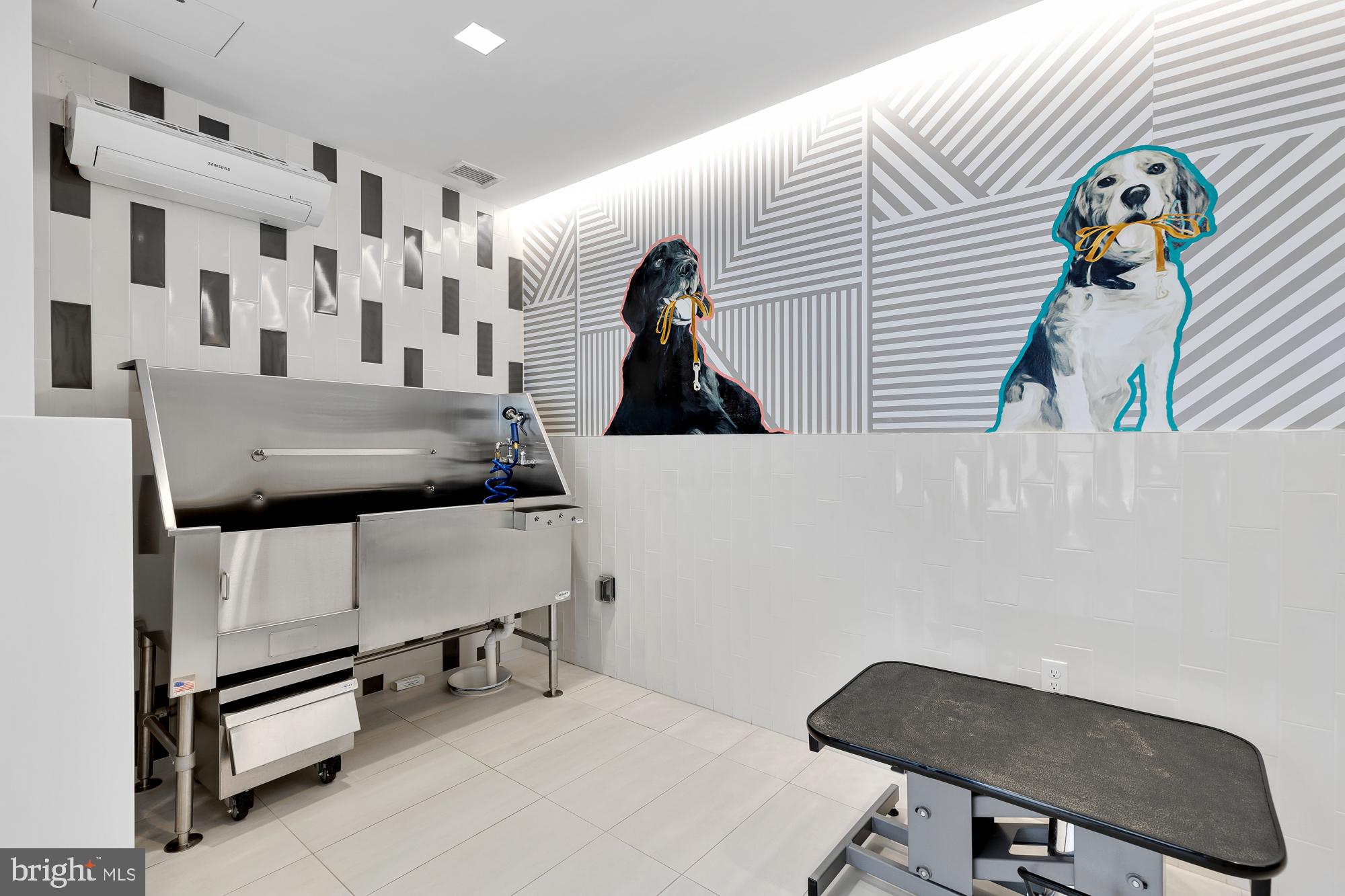 ROBINSON LANDING - Residential