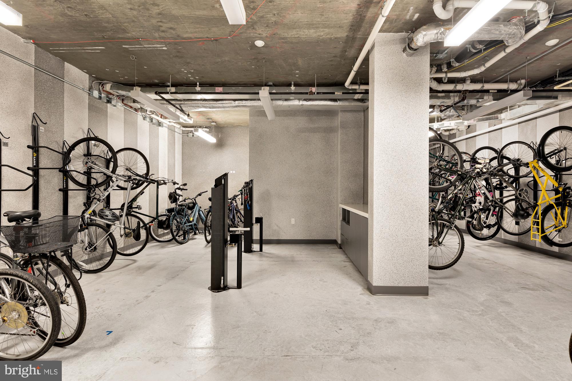 ROBINSON LANDING - Residential