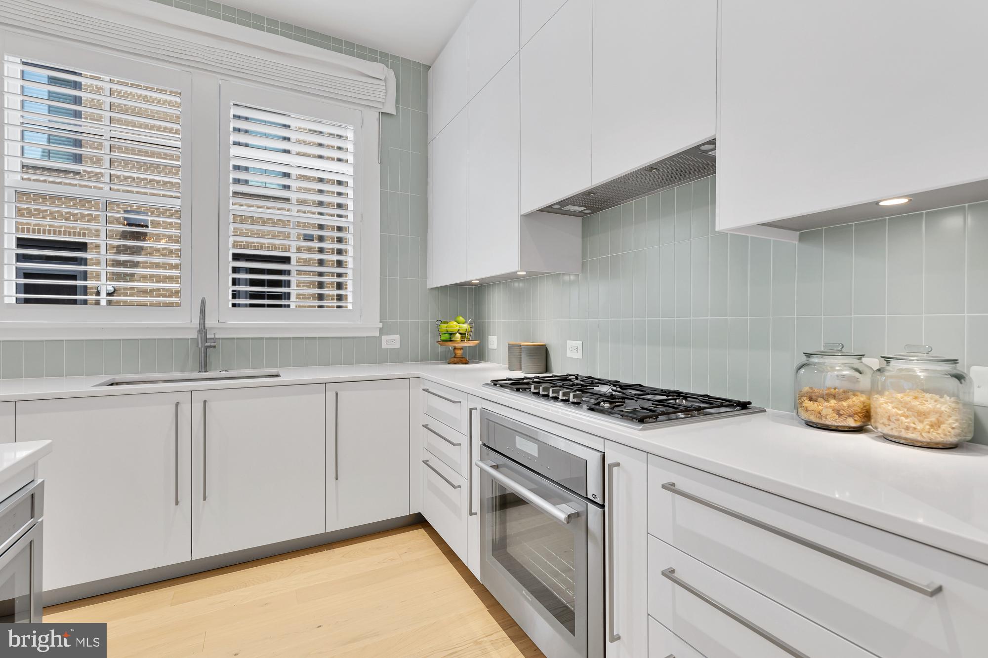 ROBINSON LANDING - Residential