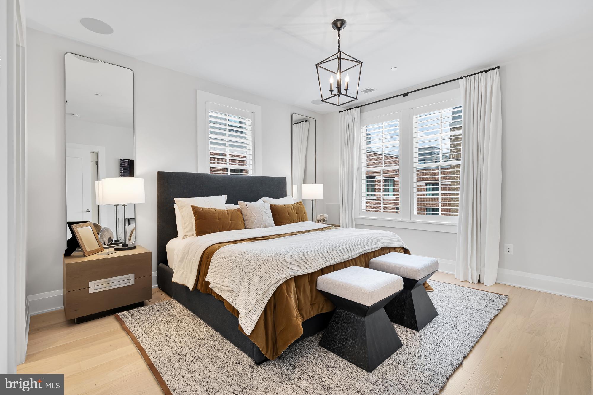 ROBINSON LANDING - Residential