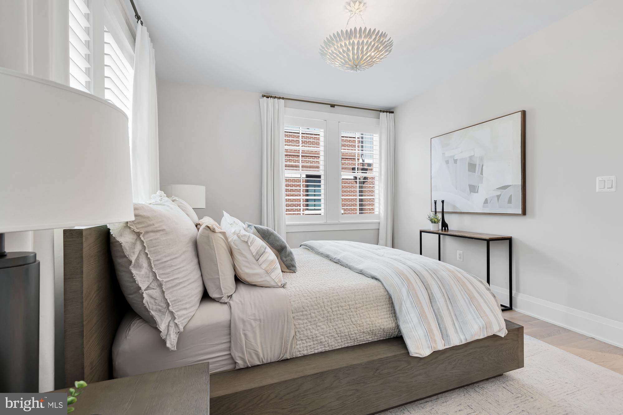 ROBINSON LANDING - Residential