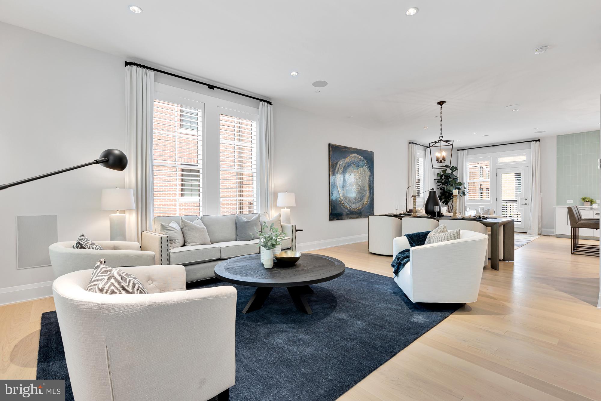 ROBINSON LANDING - Residential