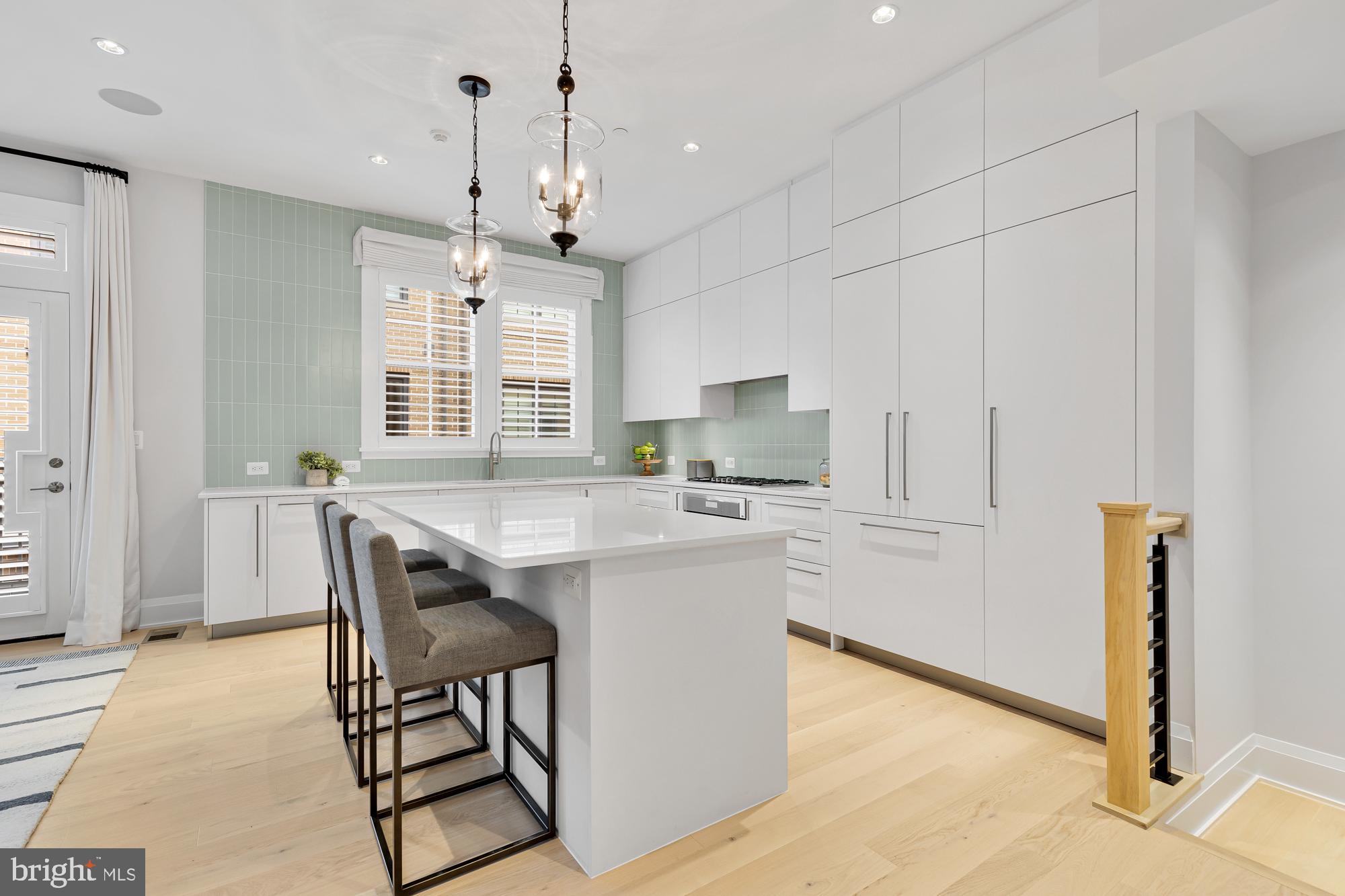 ROBINSON LANDING - Residential