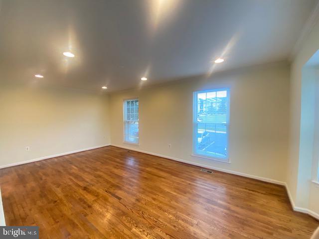 RIDGEFIELD VILLAGE - Residential Lease