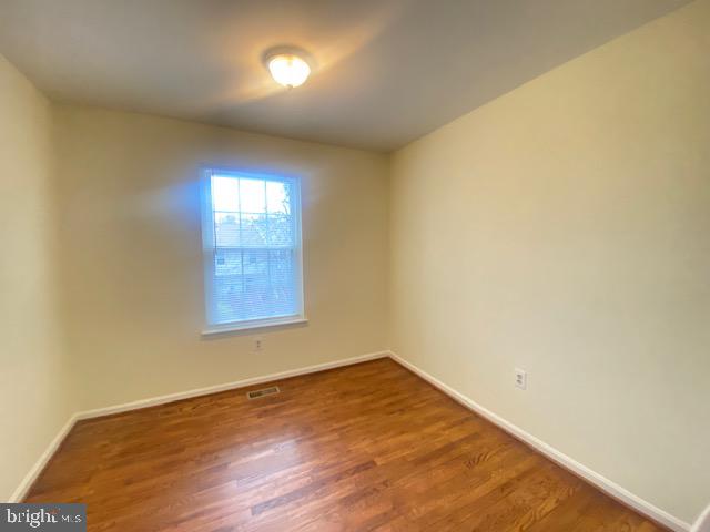 RIDGEFIELD VILLAGE - Residential Lease