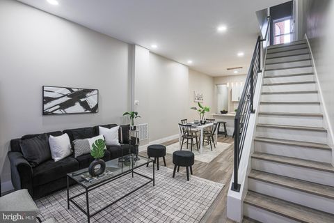 Townhouse For Sale - 1728 Ruxton Avenue<br/> BALTIMORE, MD 21216