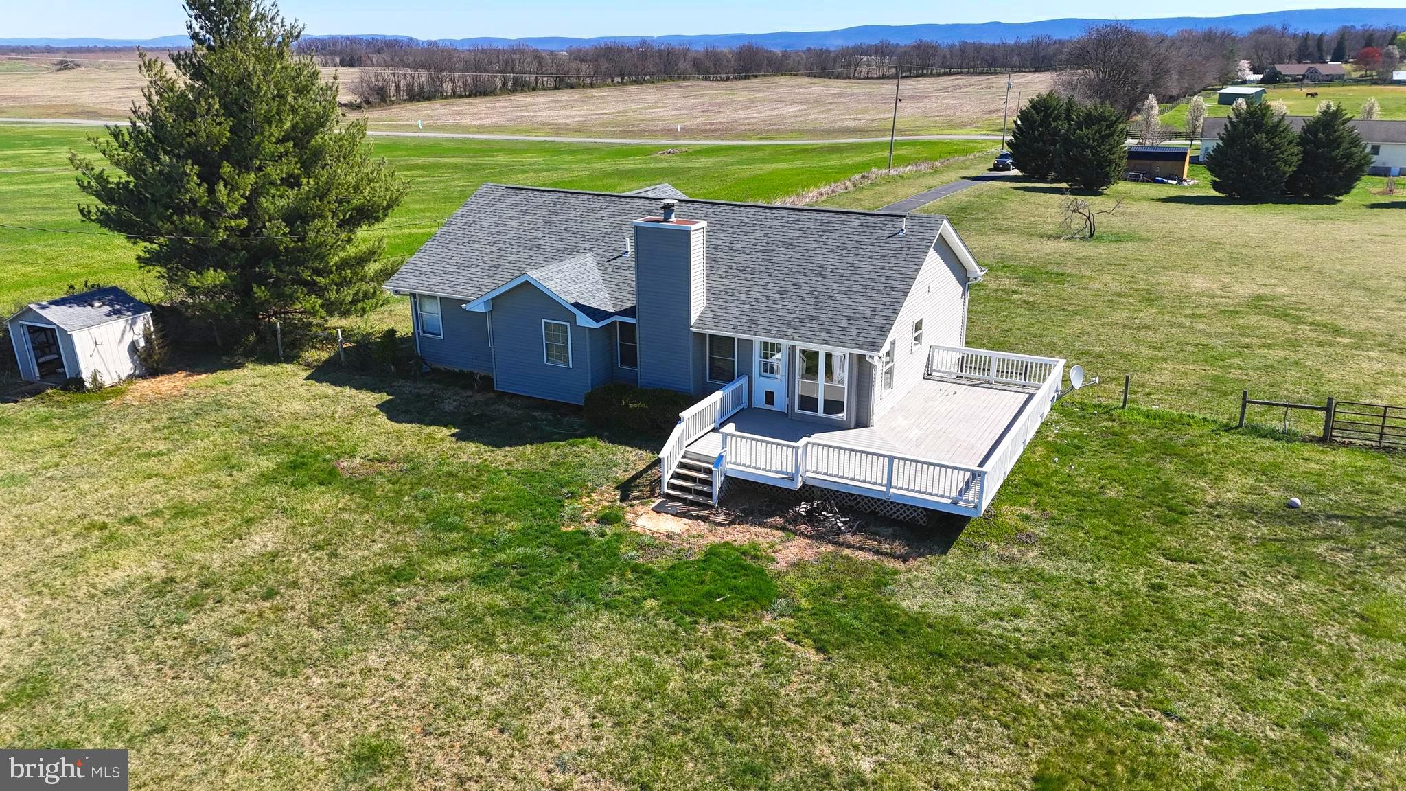 SUMMIT POINT - Residential