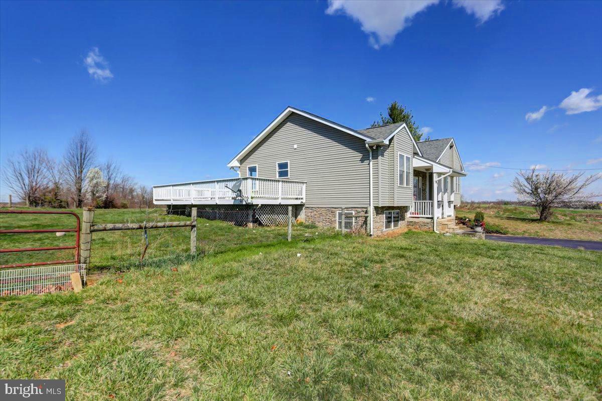 SUMMIT POINT - Residential