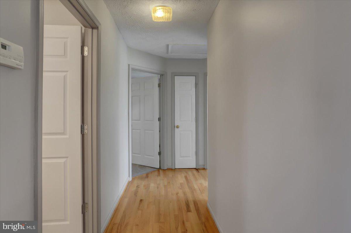 SUMMIT POINT - Residential