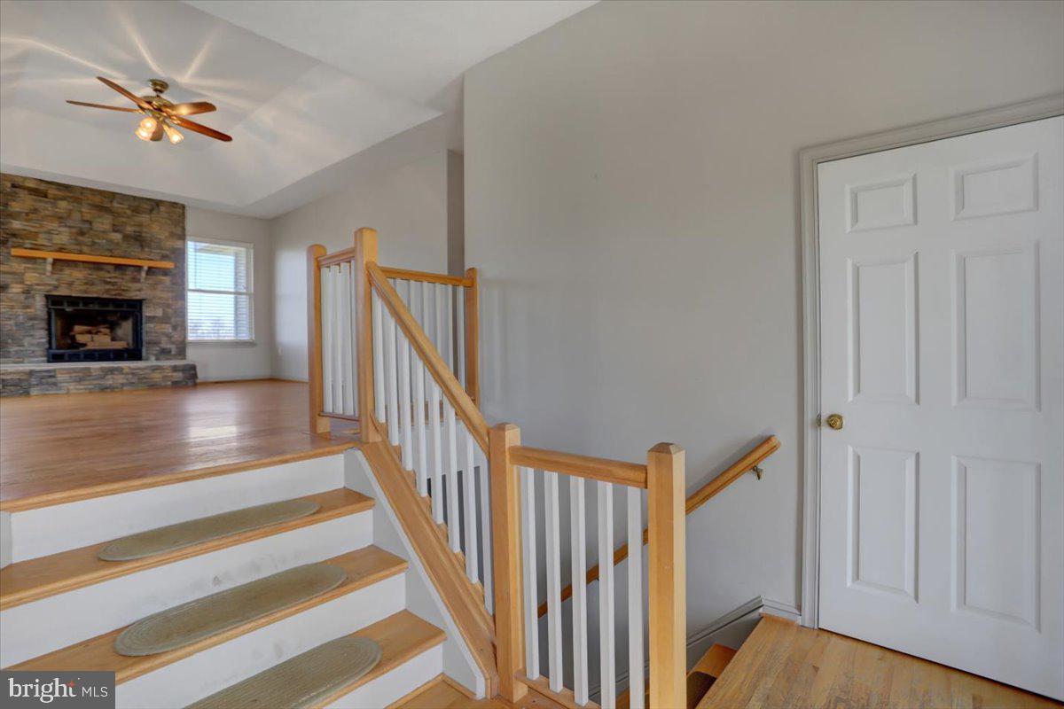 SUMMIT POINT - Residential