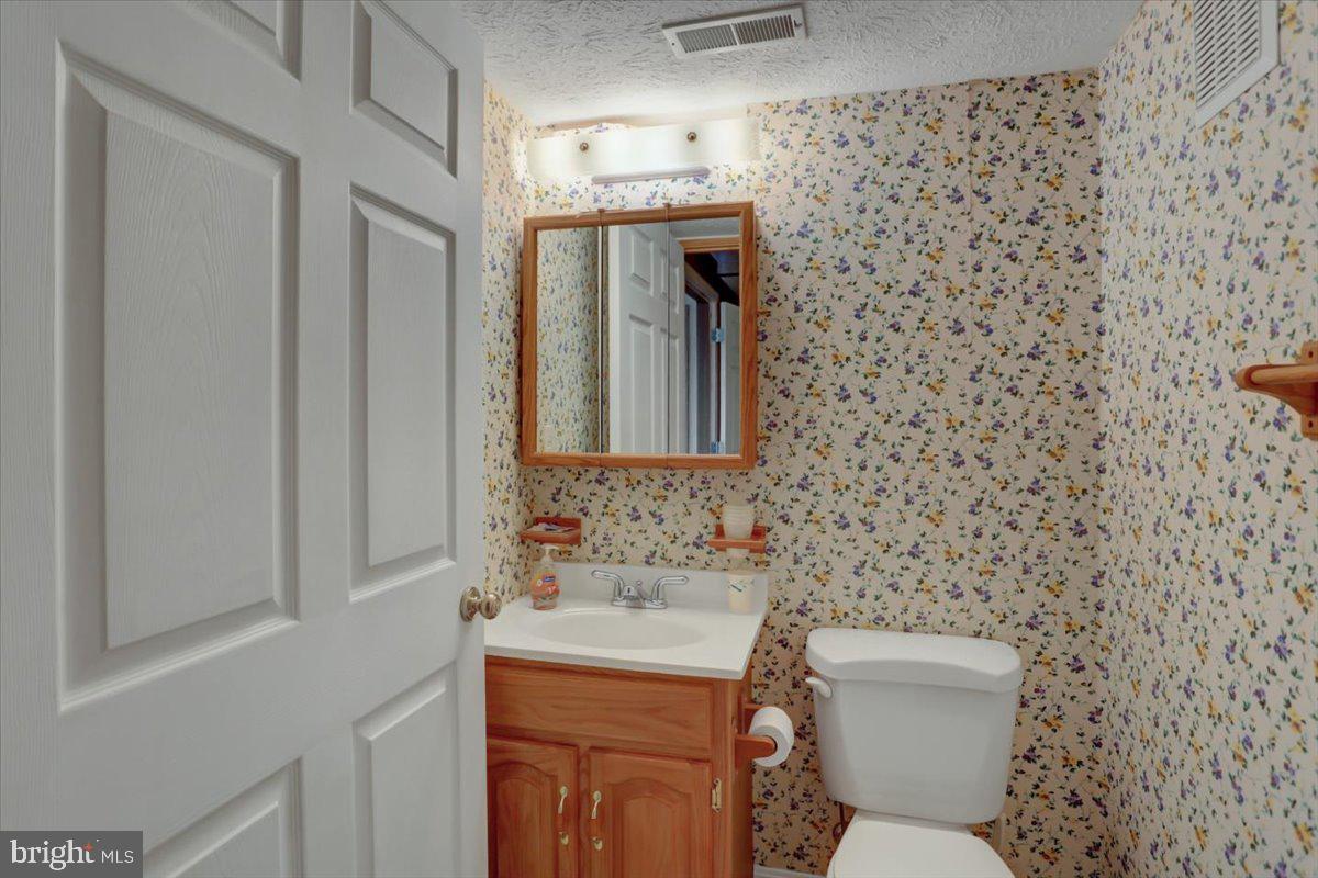 SUMMIT POINT - Residential