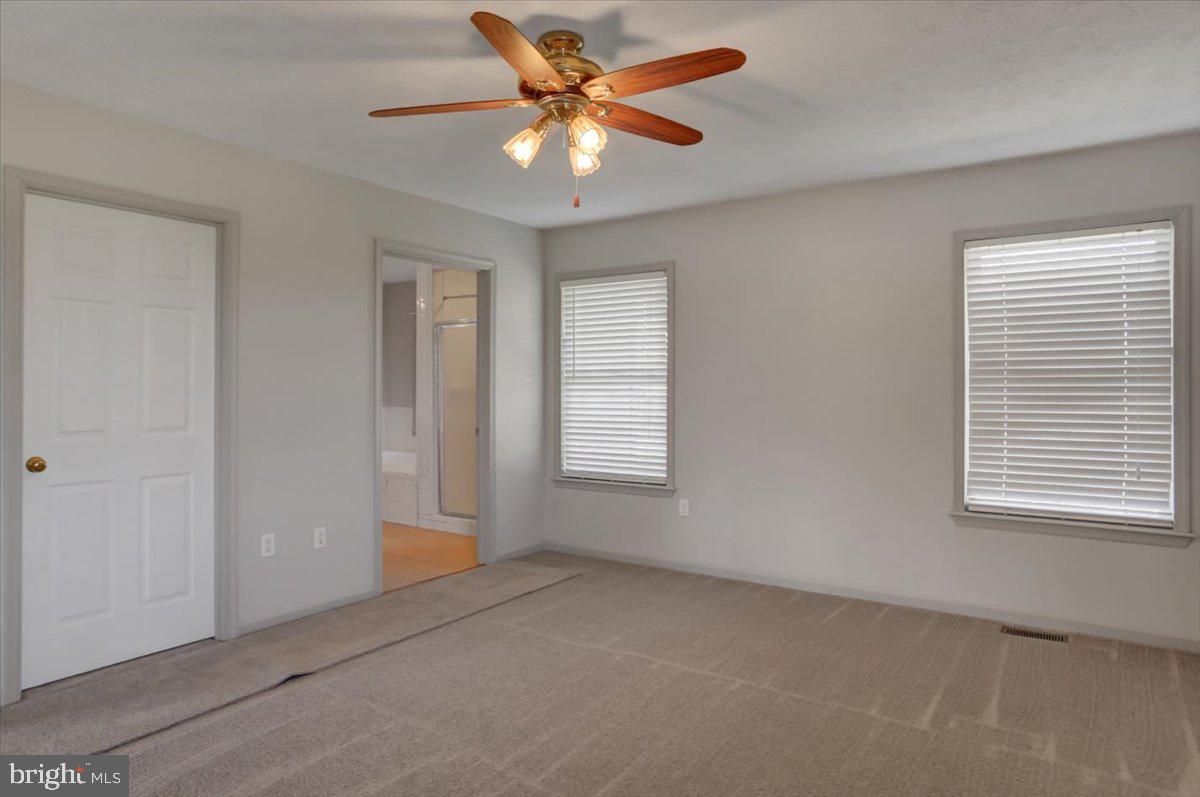 SUMMIT POINT - Residential