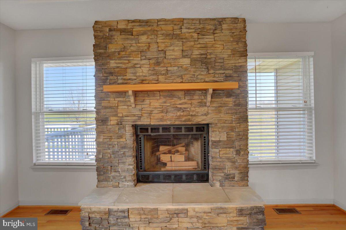 SUMMIT POINT - Residential