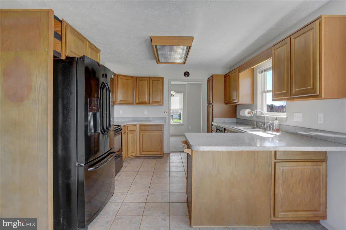 SUMMIT POINT - Residential