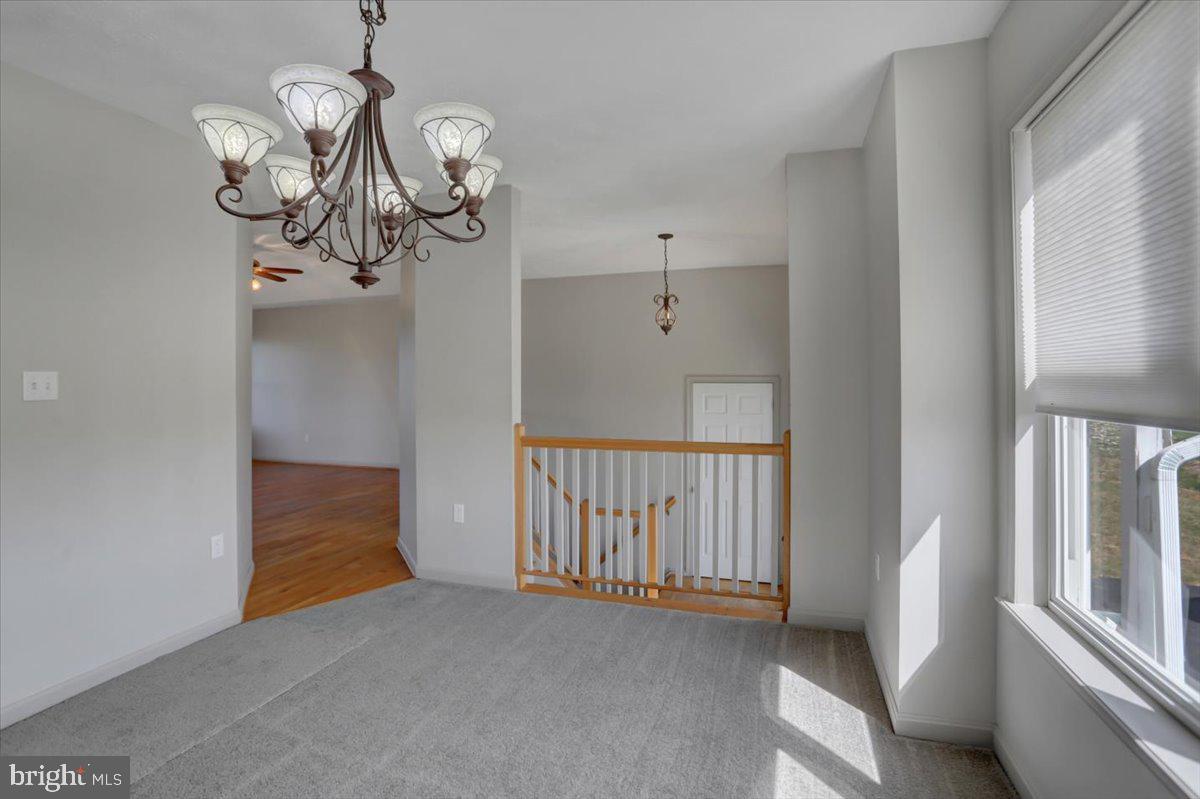 SUMMIT POINT - Residential