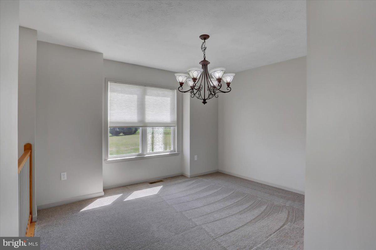 SUMMIT POINT - Residential