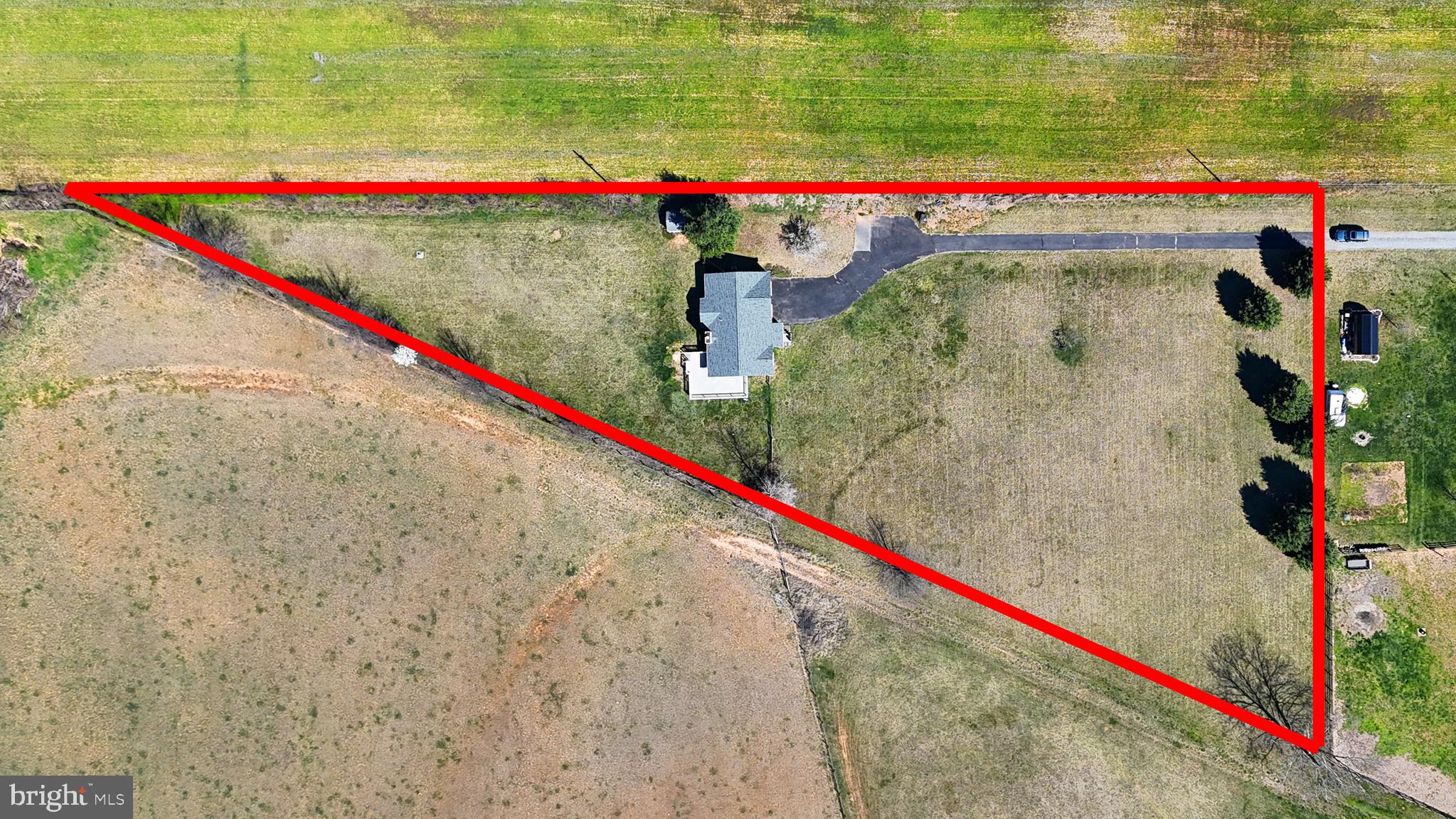 SUMMIT POINT - Residential