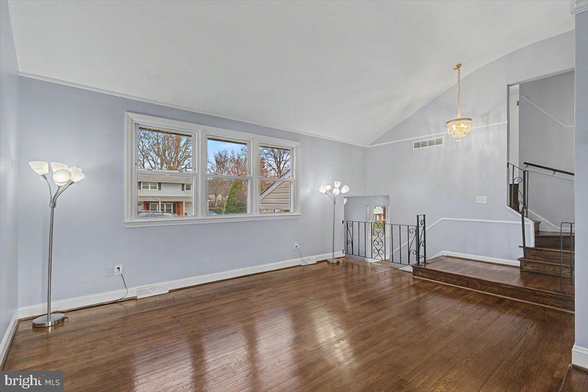 HOLIDAY HILLS - Residential