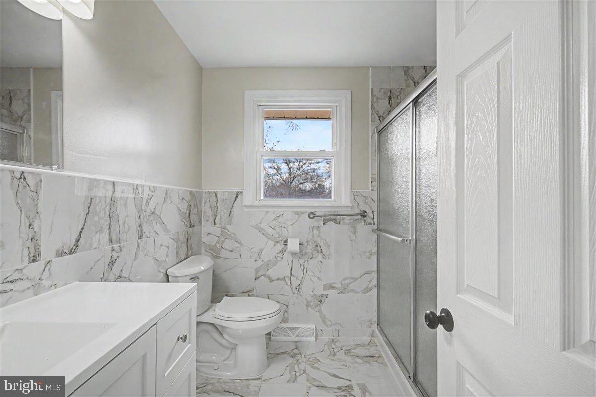 HOLIDAY HILLS - Residential