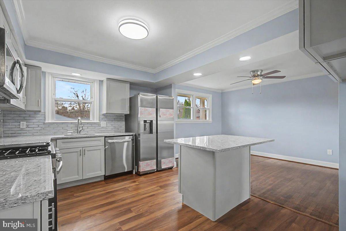 HOLIDAY HILLS - Residential