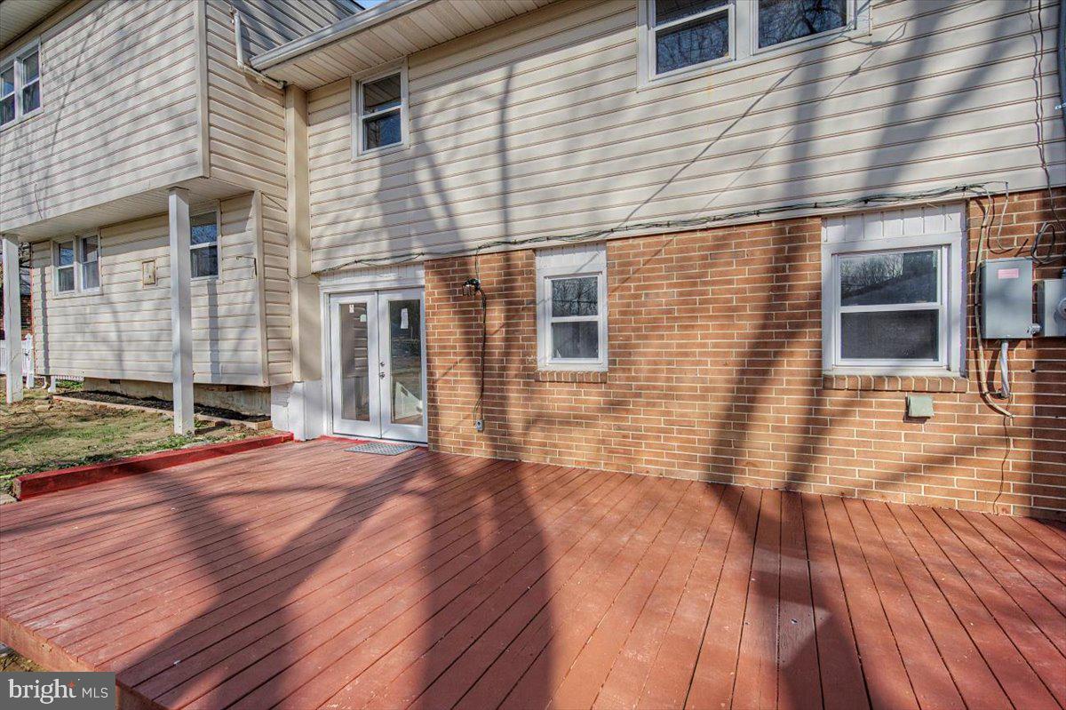 HOLIDAY HILLS - Residential