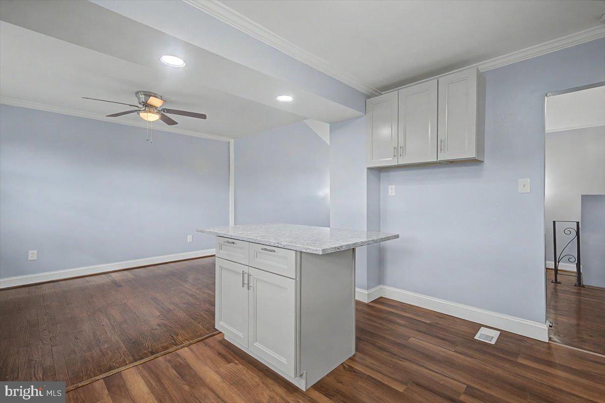 HOLIDAY HILLS - Residential