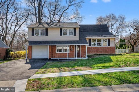 Homes For Sale - 2209 Riviera Lane<br/> New Castle County, WILMINGTON, DE 19810