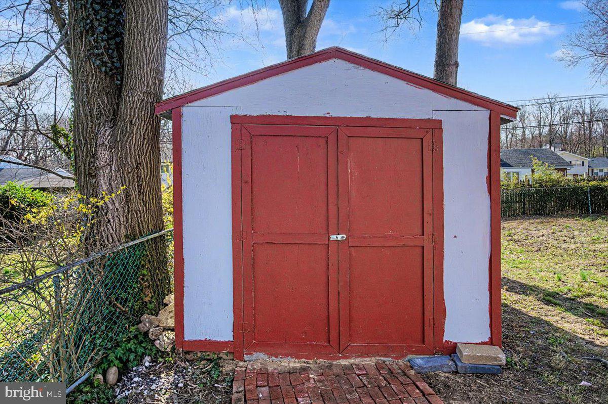 HOLIDAY HILLS - Residential