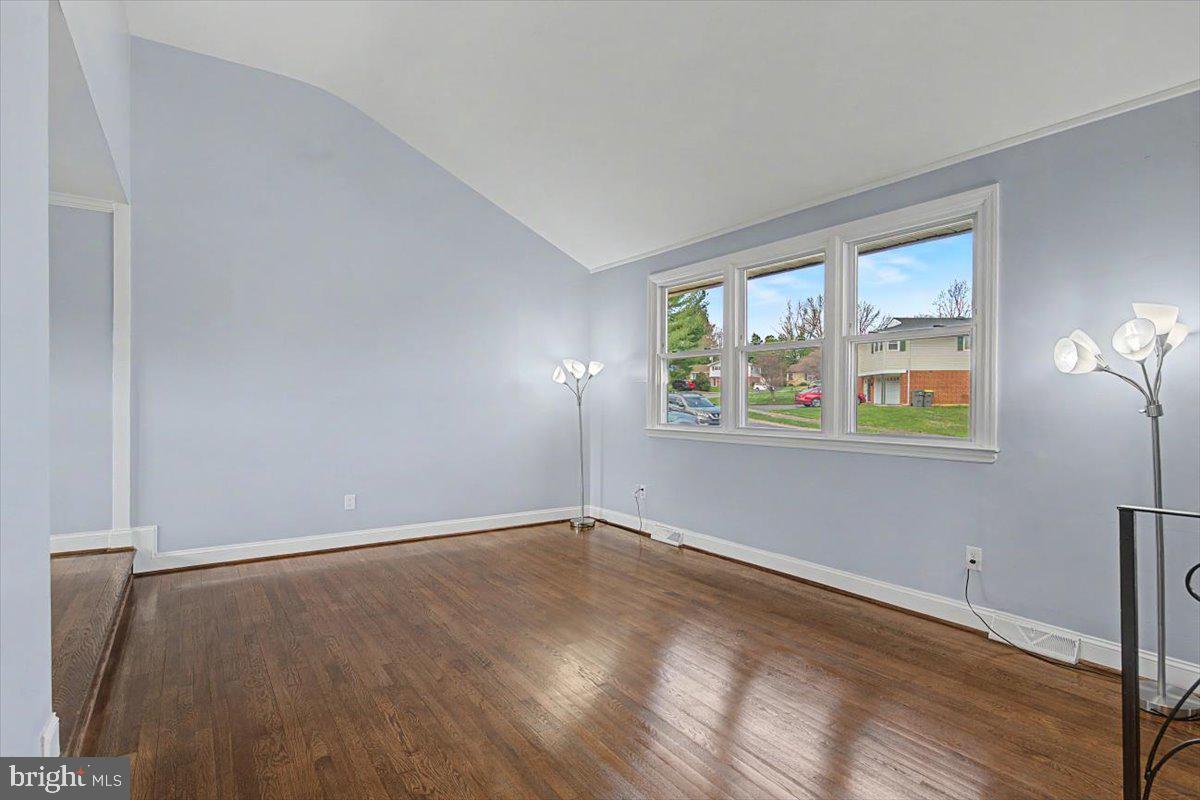 HOLIDAY HILLS - Residential