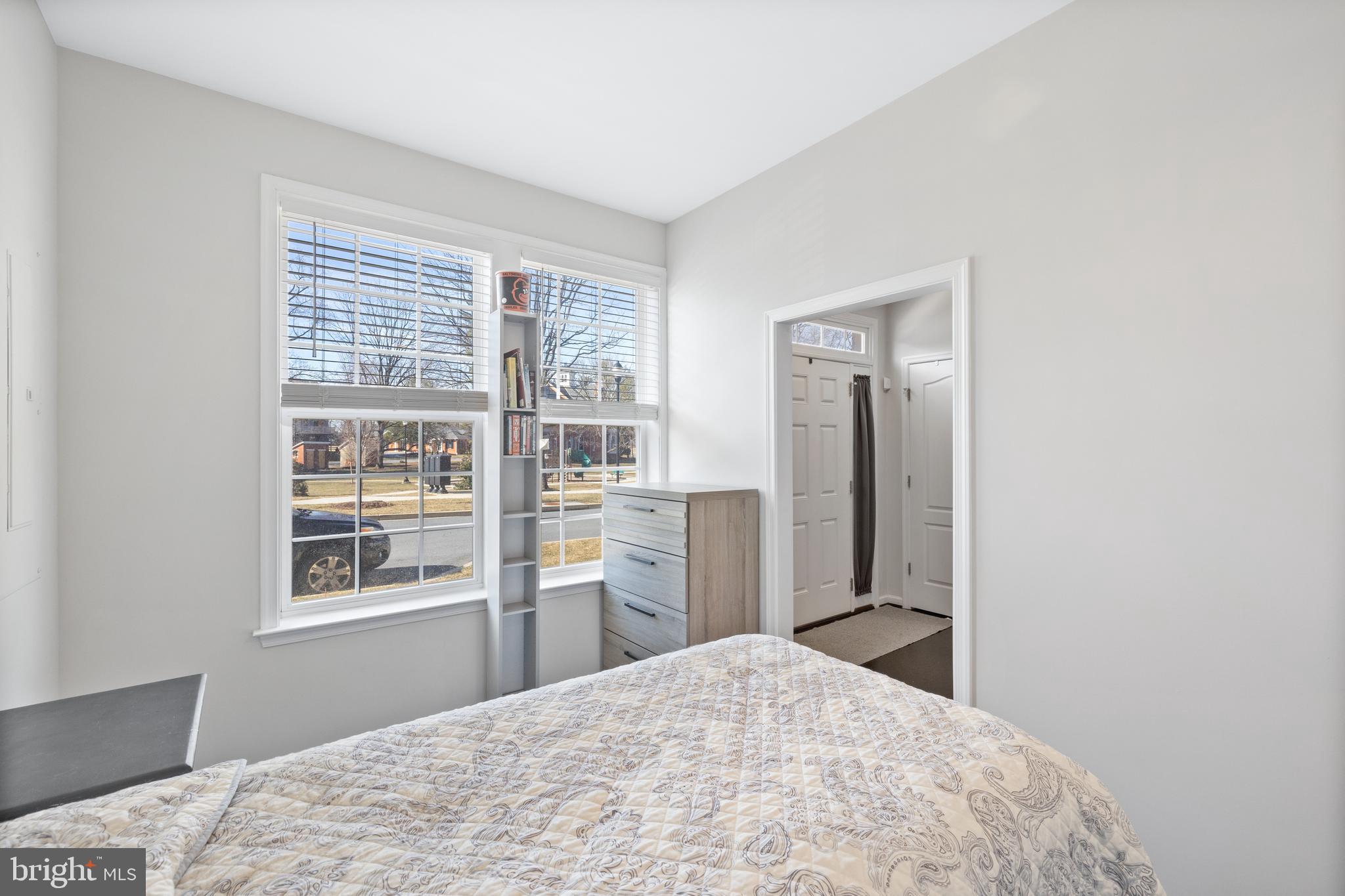 SPRING BANK - Residential