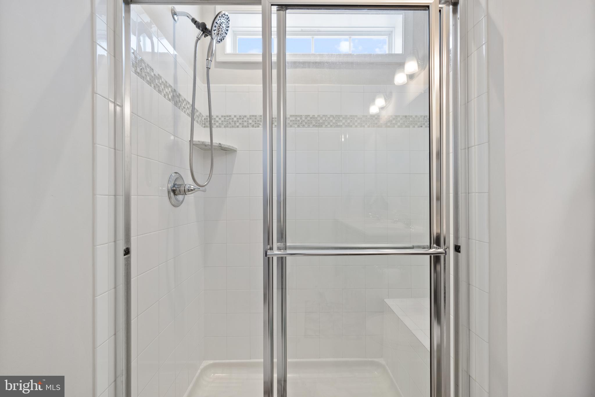 SPRING BANK - Residential