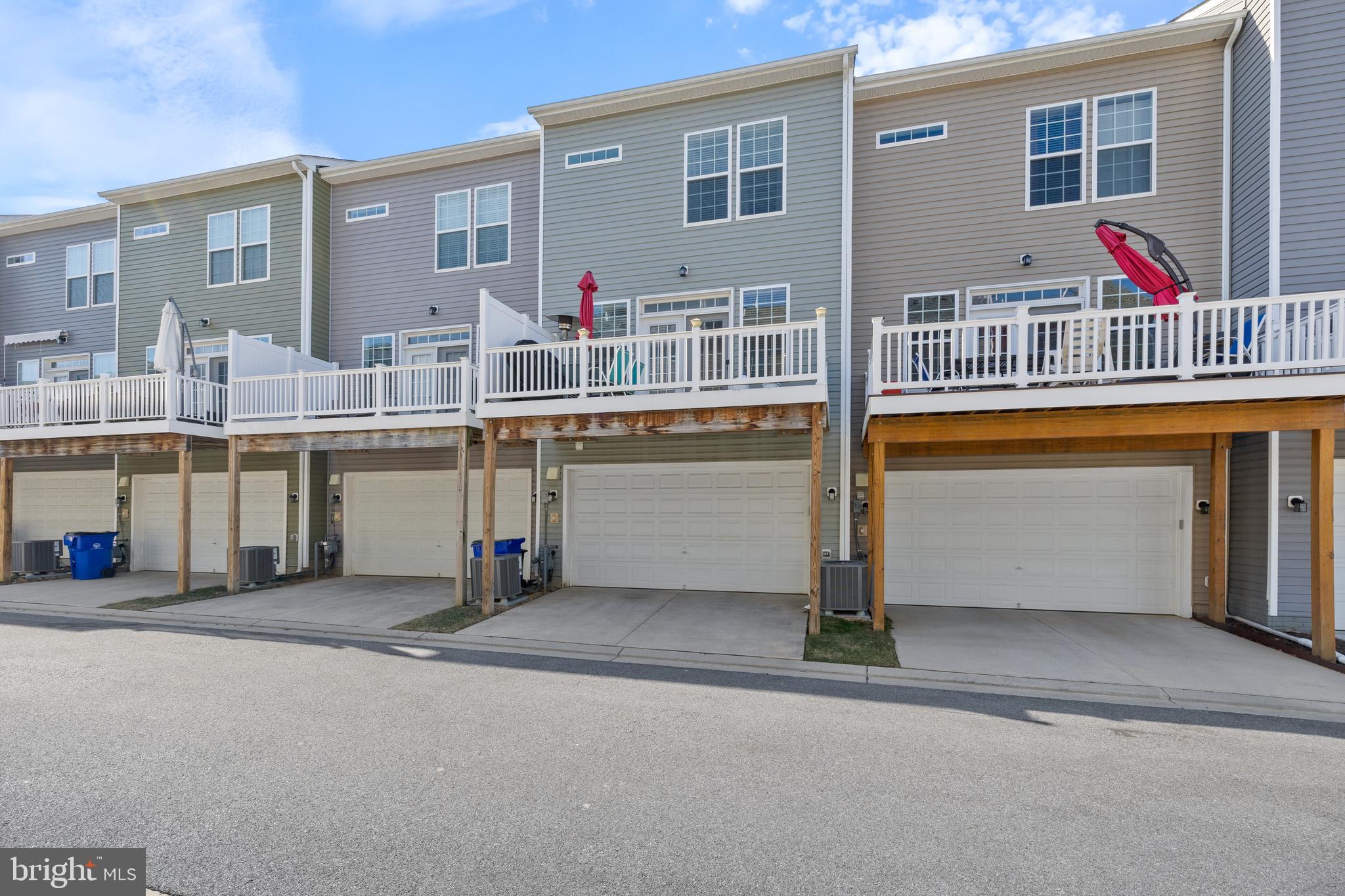 SPRING BANK - Residential