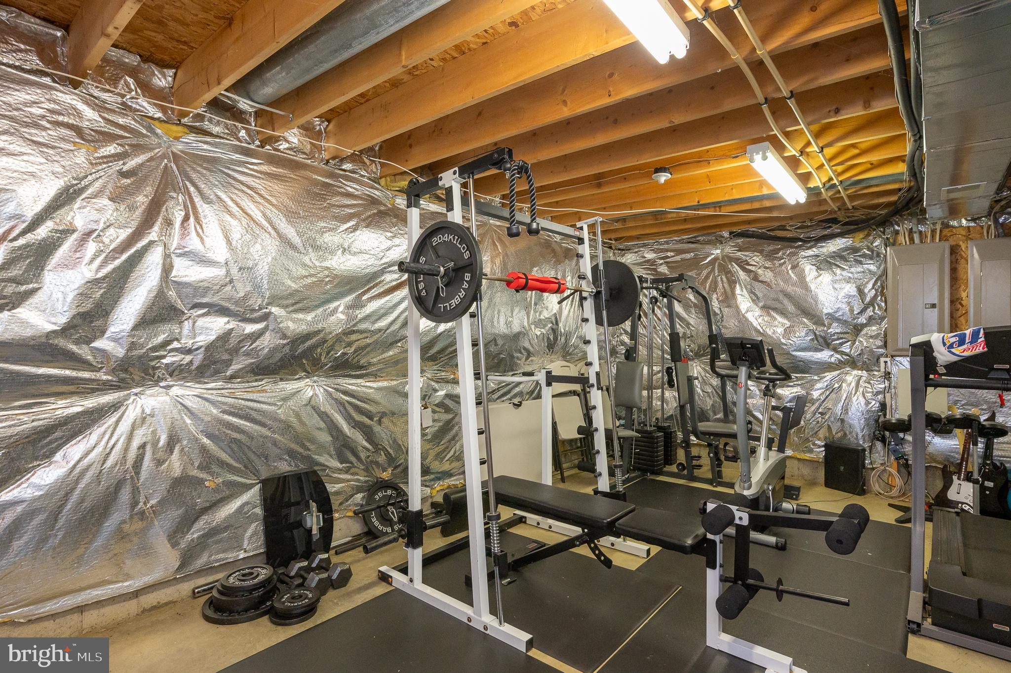 AMYCLAE EAST - Residential