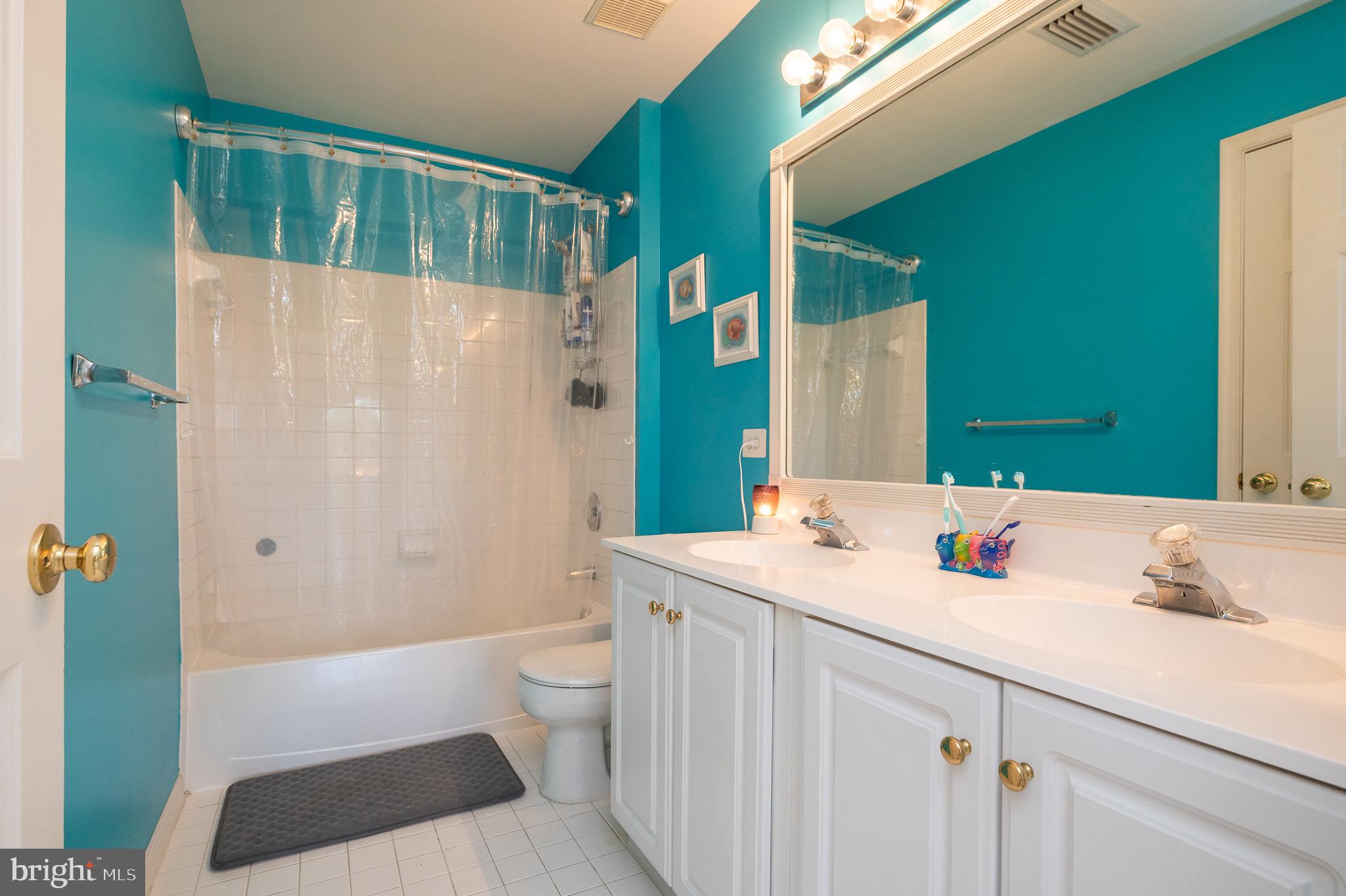 AMYCLAE EAST - Residential