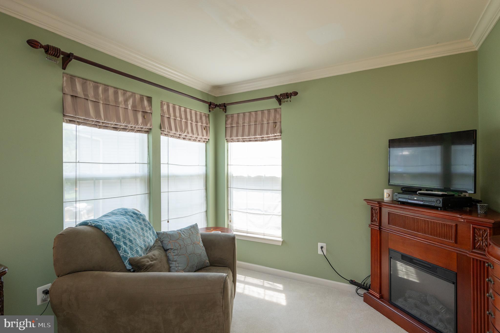 AMYCLAE EAST - Residential