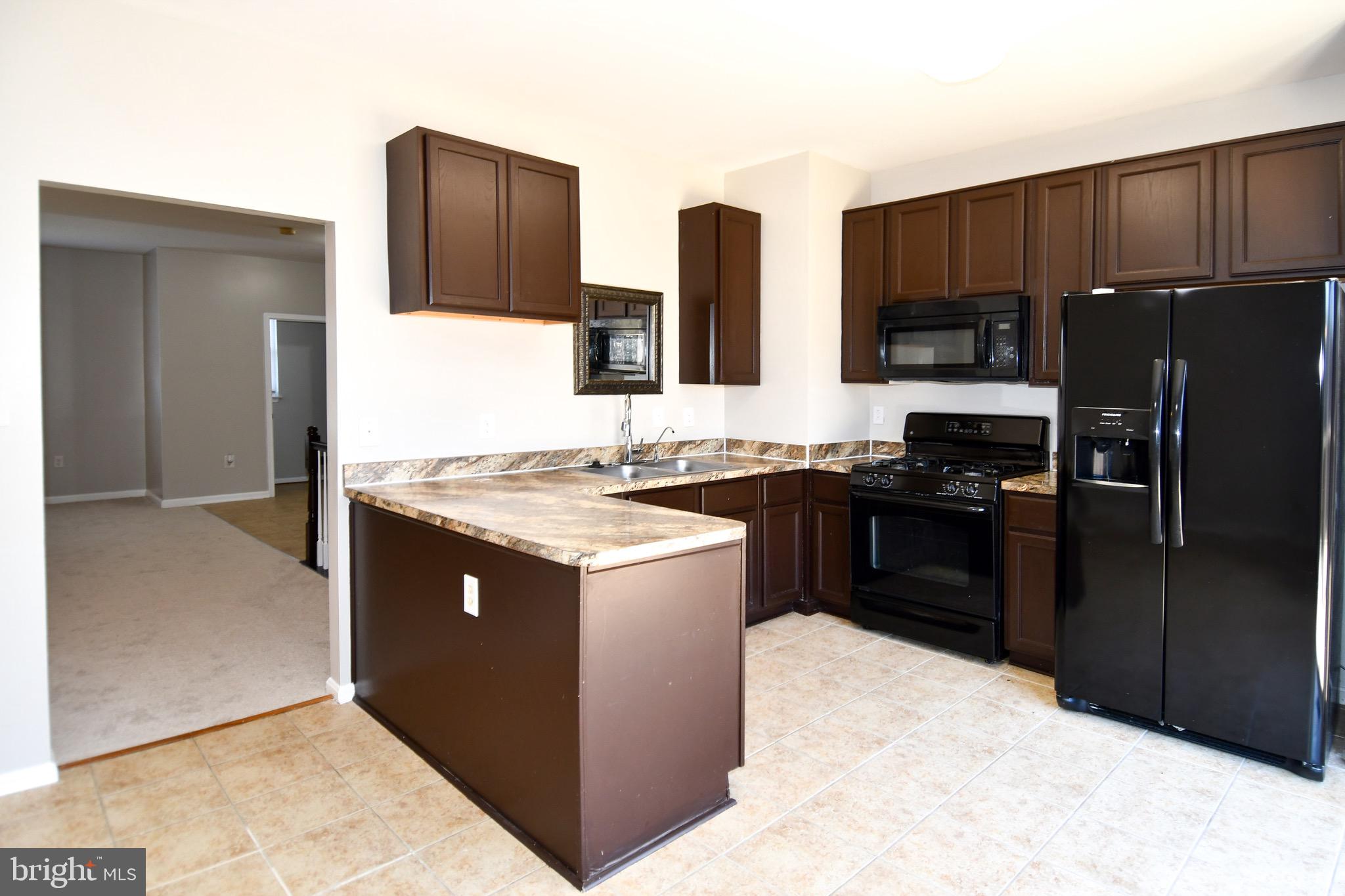 SOUTHLAKE AT MONTCLAIR - Residential