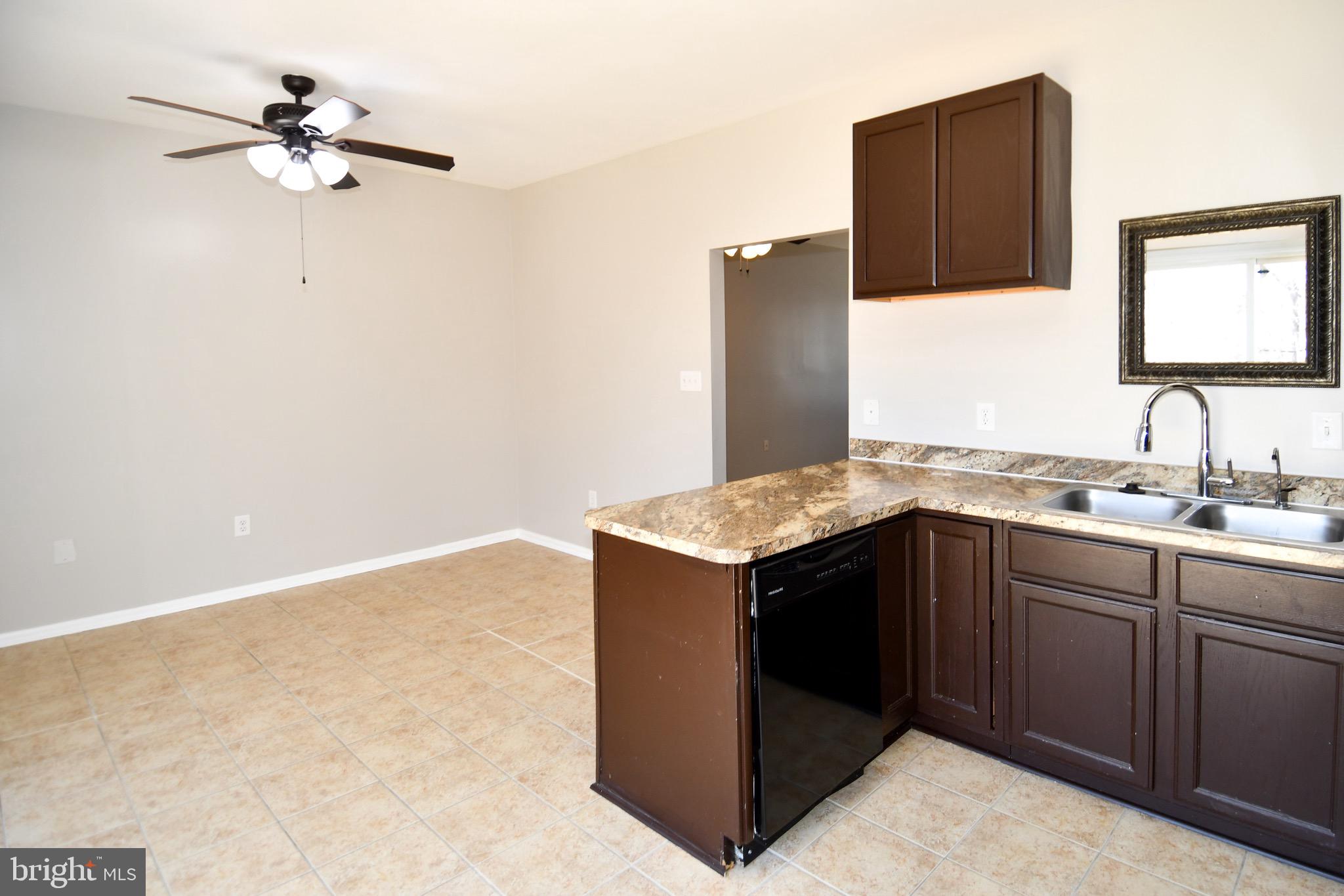 SOUTHLAKE AT MONTCLAIR - Residential