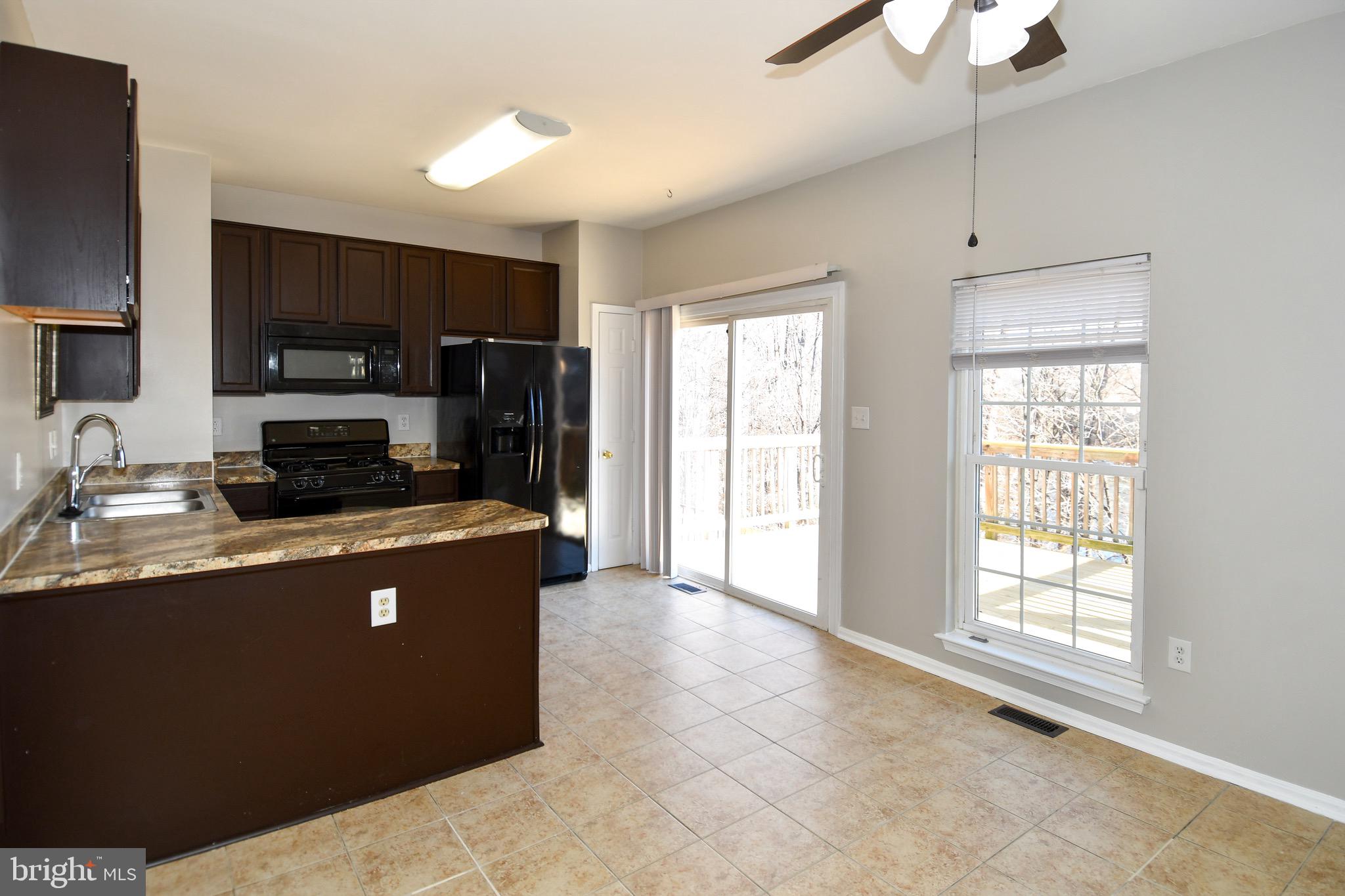 SOUTHLAKE AT MONTCLAIR - Residential