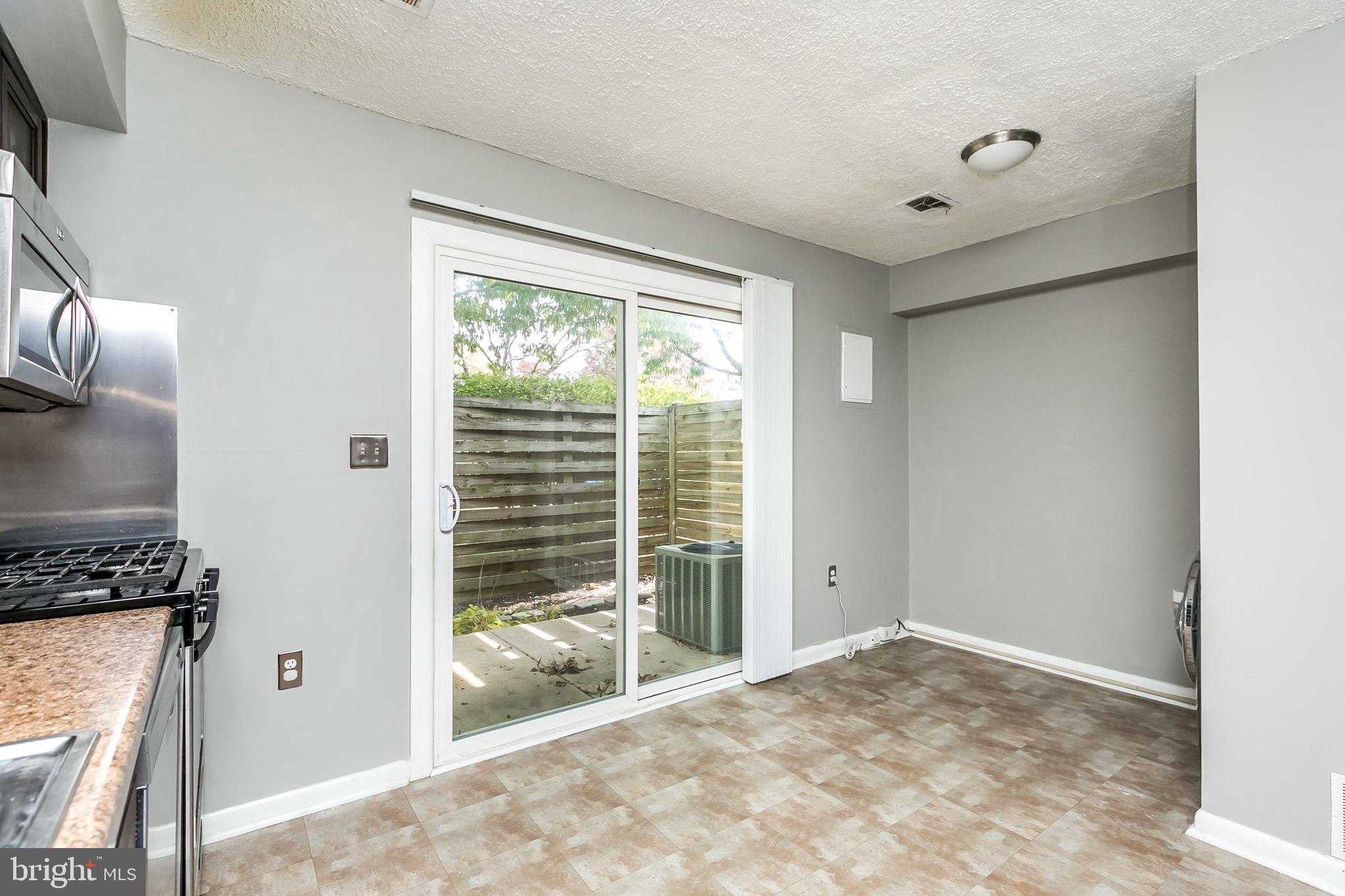 SUSSEX SQUARE CONDO - Residential