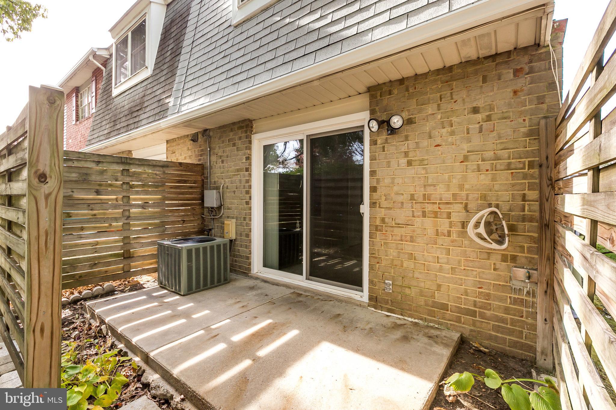 SUSSEX SQUARE CONDO - Residential