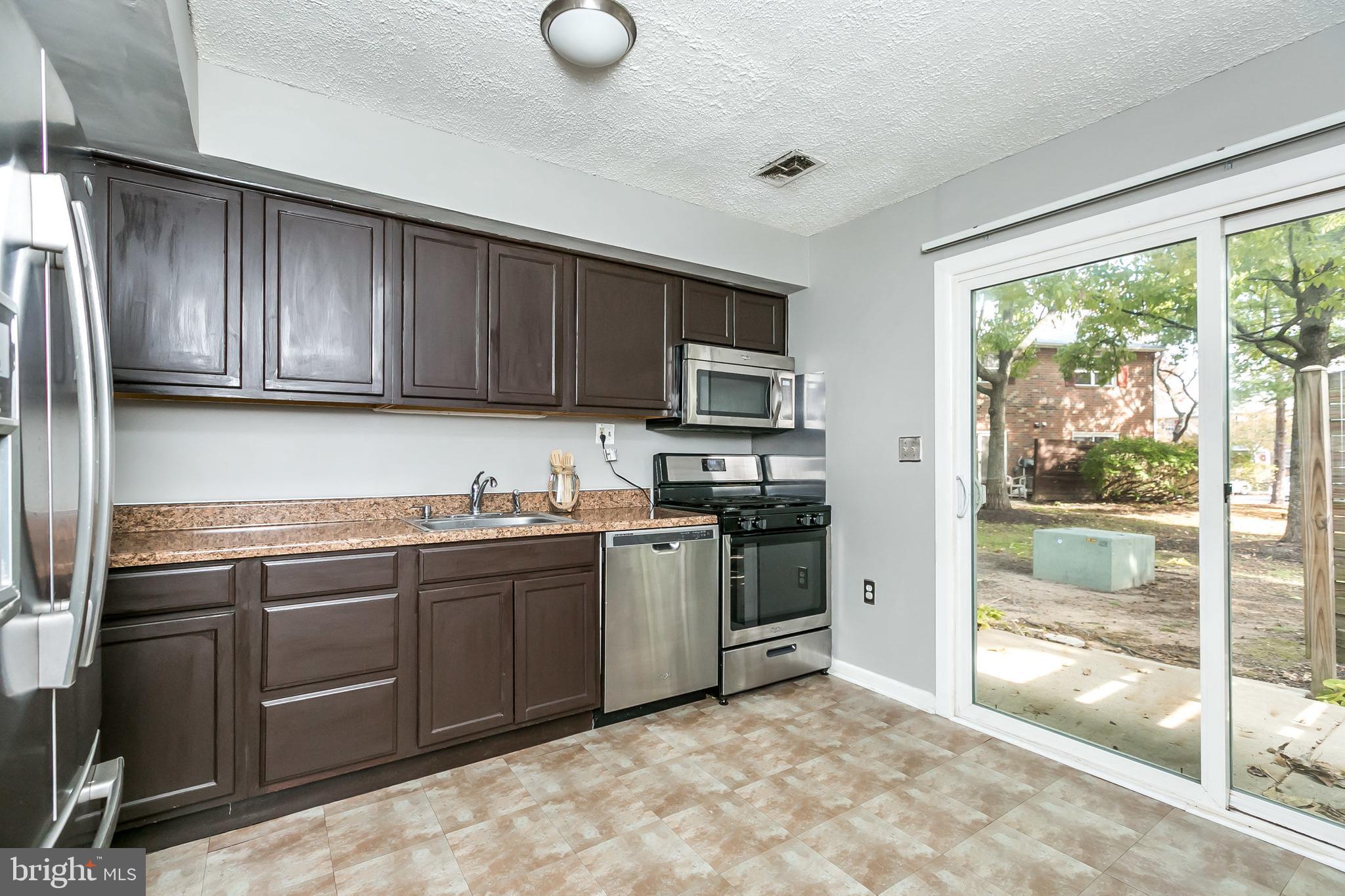 SUSSEX SQUARE CONDO - Residential