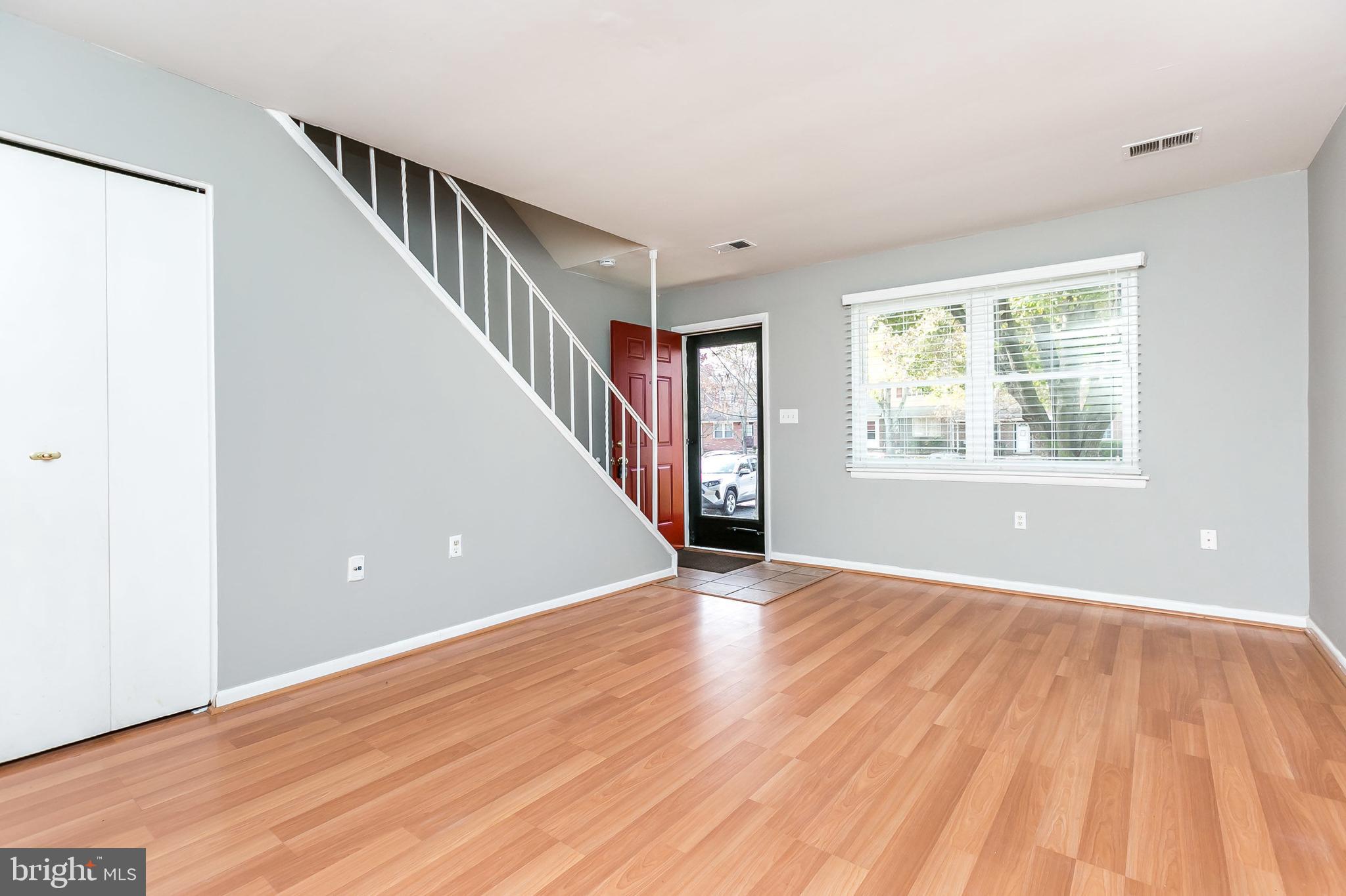 SUSSEX SQUARE CONDO - Residential