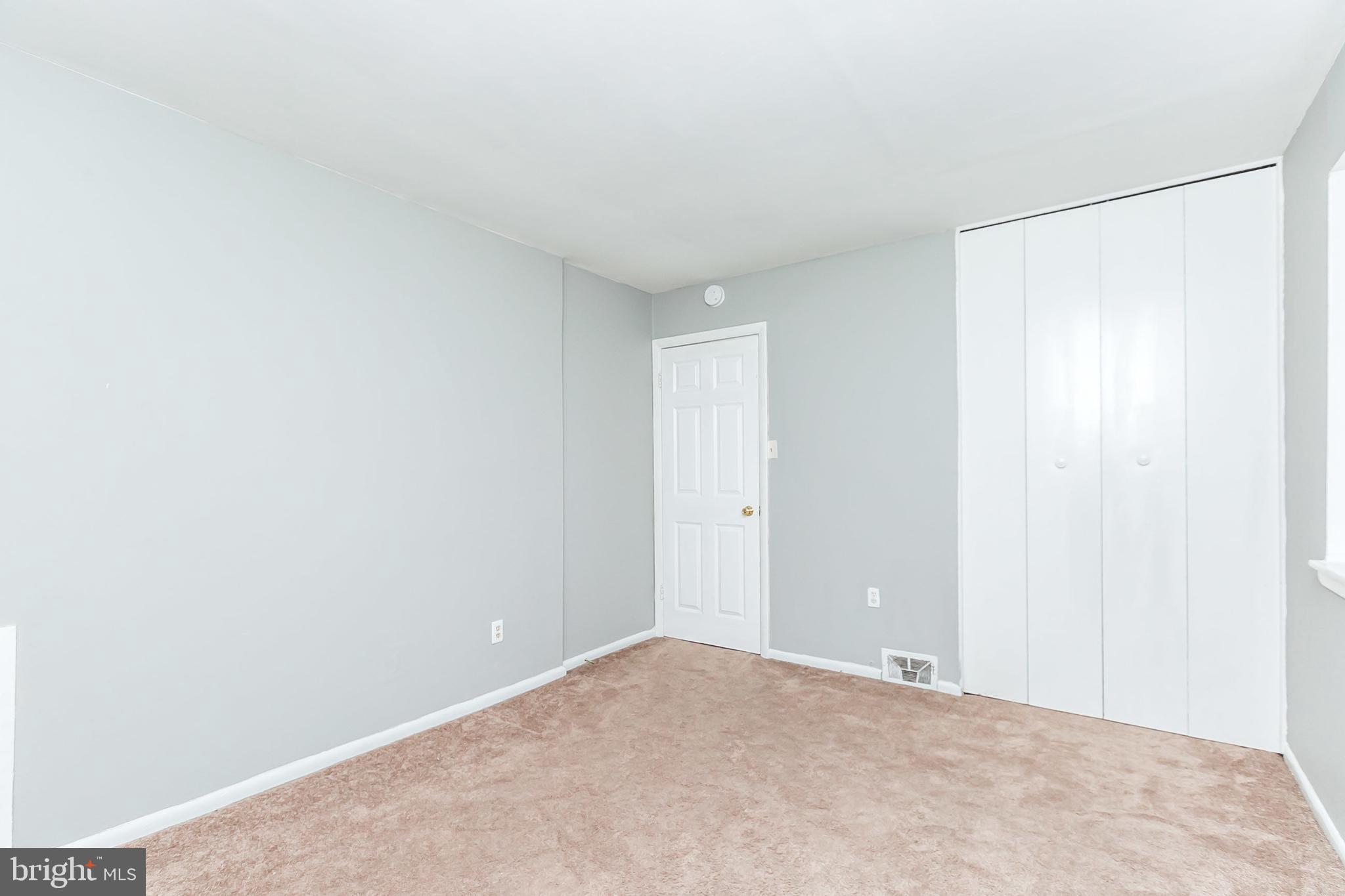 SUSSEX SQUARE CONDO - Residential