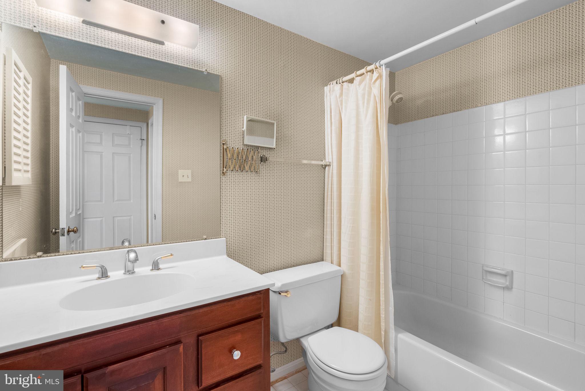 CASHELL MANOR - Residential