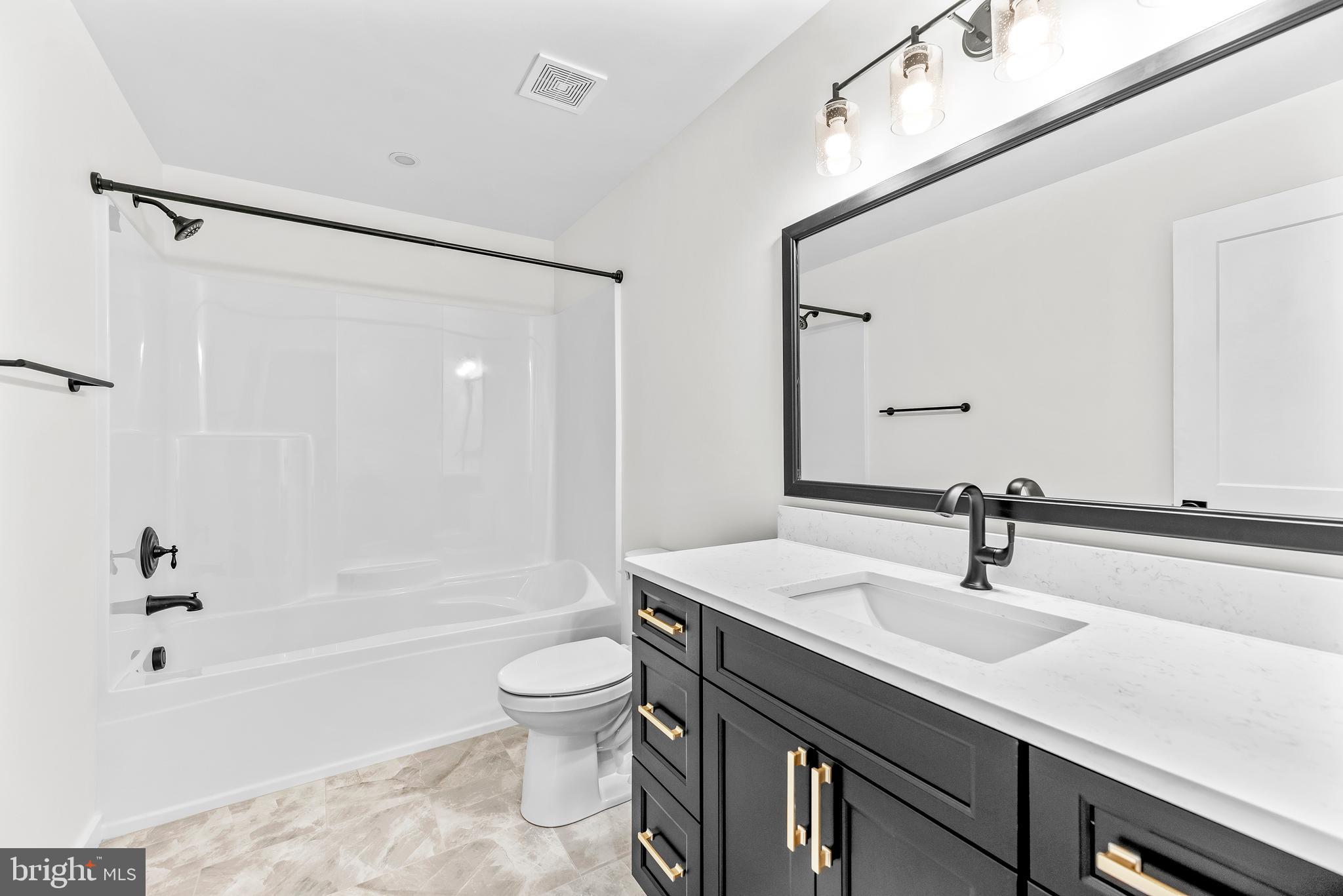 HAWKS NEST - Residential