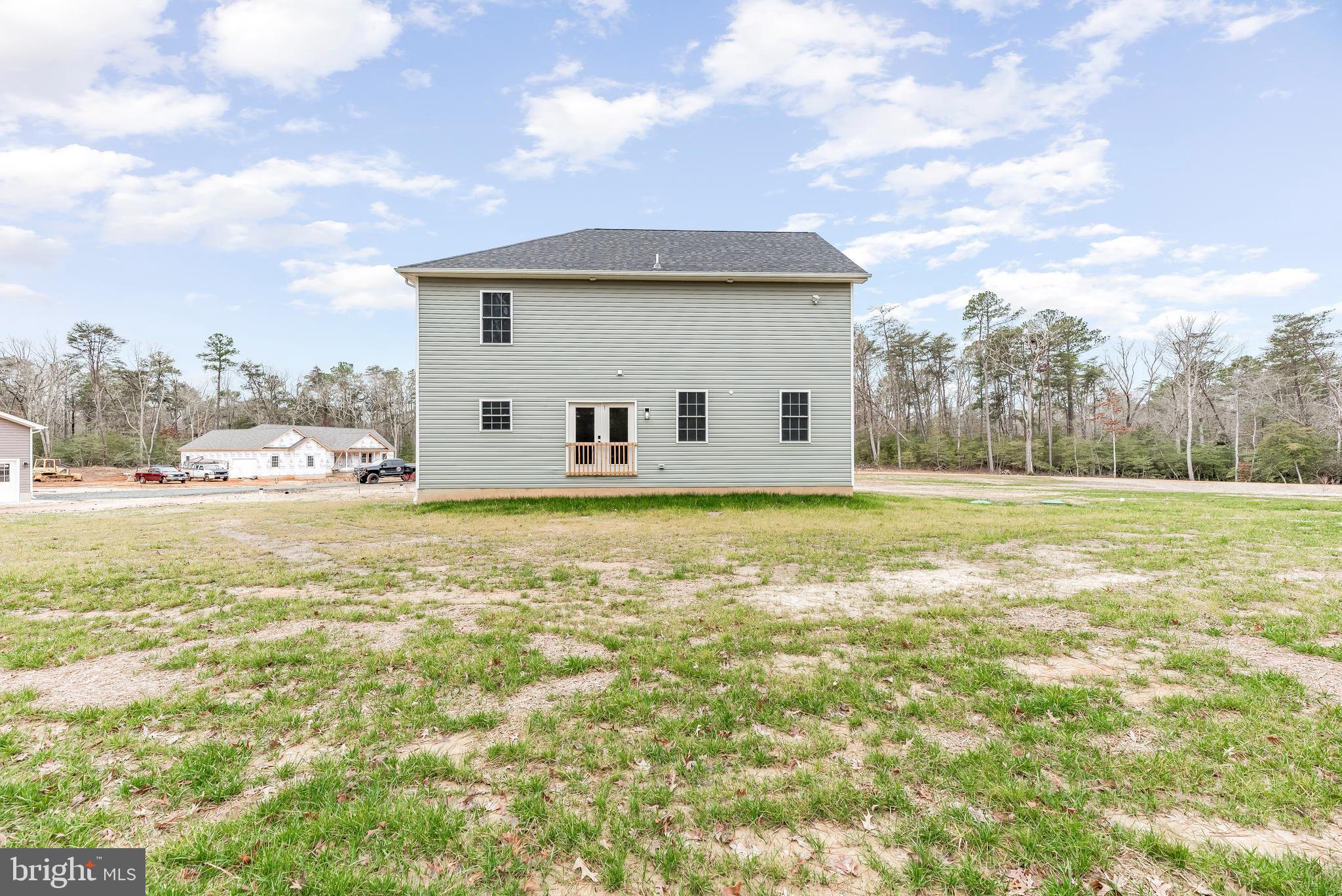 HAWKS NEST - Residential