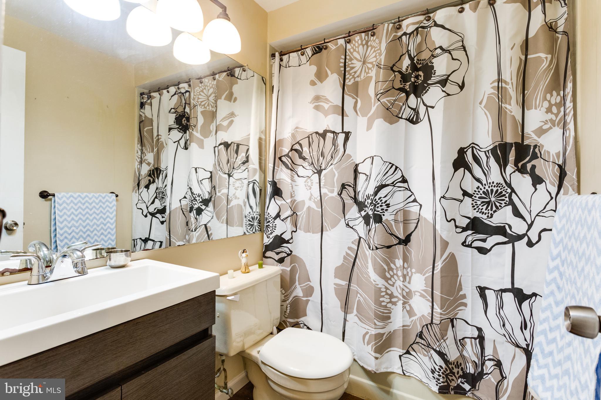 LANCASTER - Residential